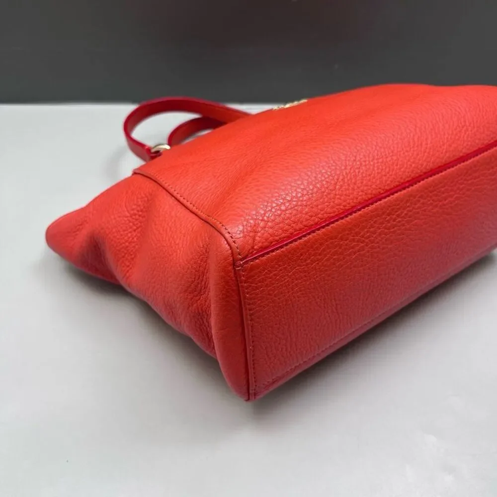 Coach Women Pre-Loved Bag Very Good Condition